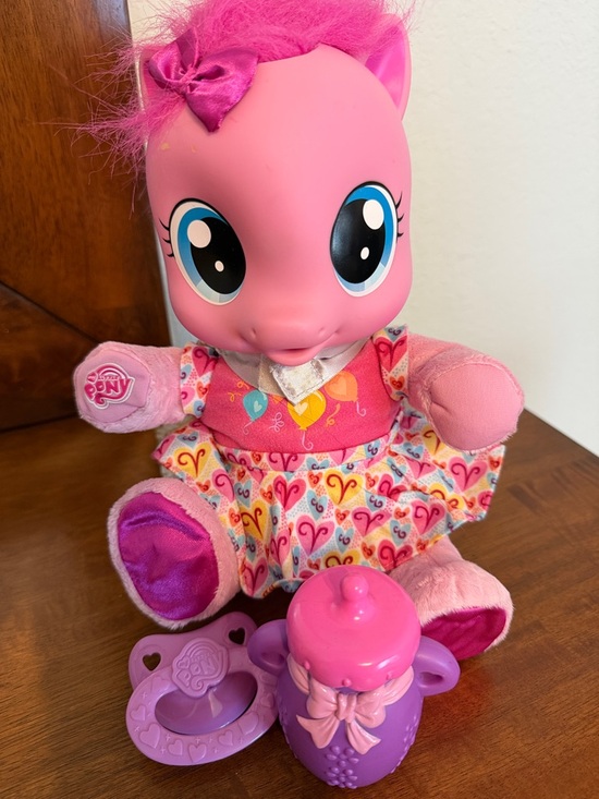 My Little Pony Baby So Soft Pink PieTalks